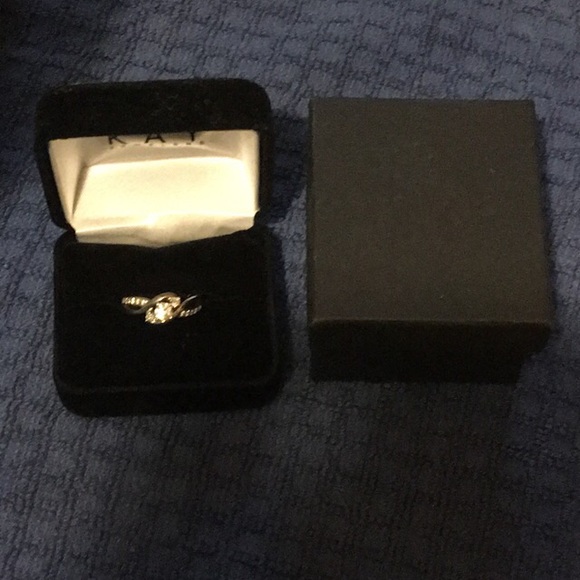 Engagement Ring - Picture 2 of 9